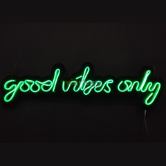 Vinyuup Good Vibes Only - Dekoratif Neon Led Yazı Tabela