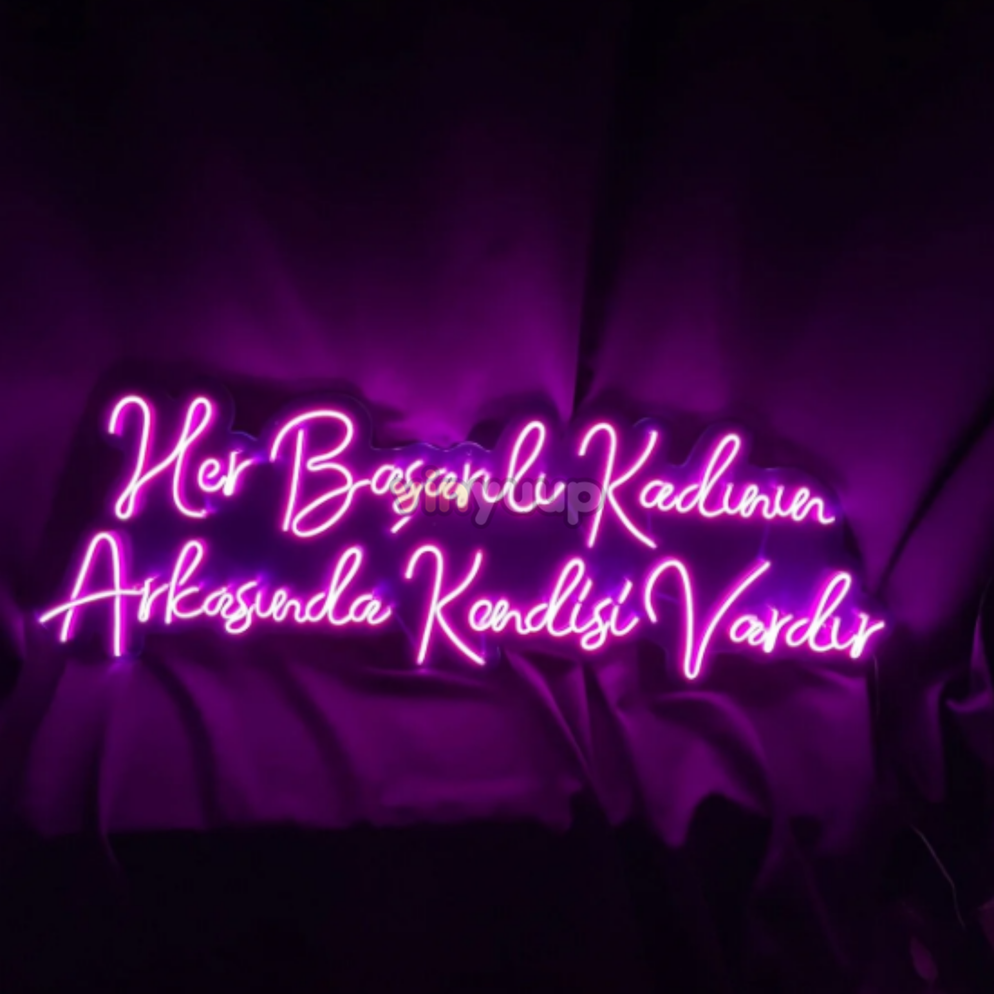 Vinyuup Her Başarılı Kadının Arkasında Kendisi Vardır - Dekoratif Neon Led Yazı Tabela