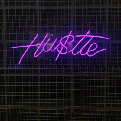 Hustle Yazılı Neon Led Işıklı Tablo