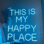 This Is My Happy Place Yazılı Neon Led Işıklı Tablo v2